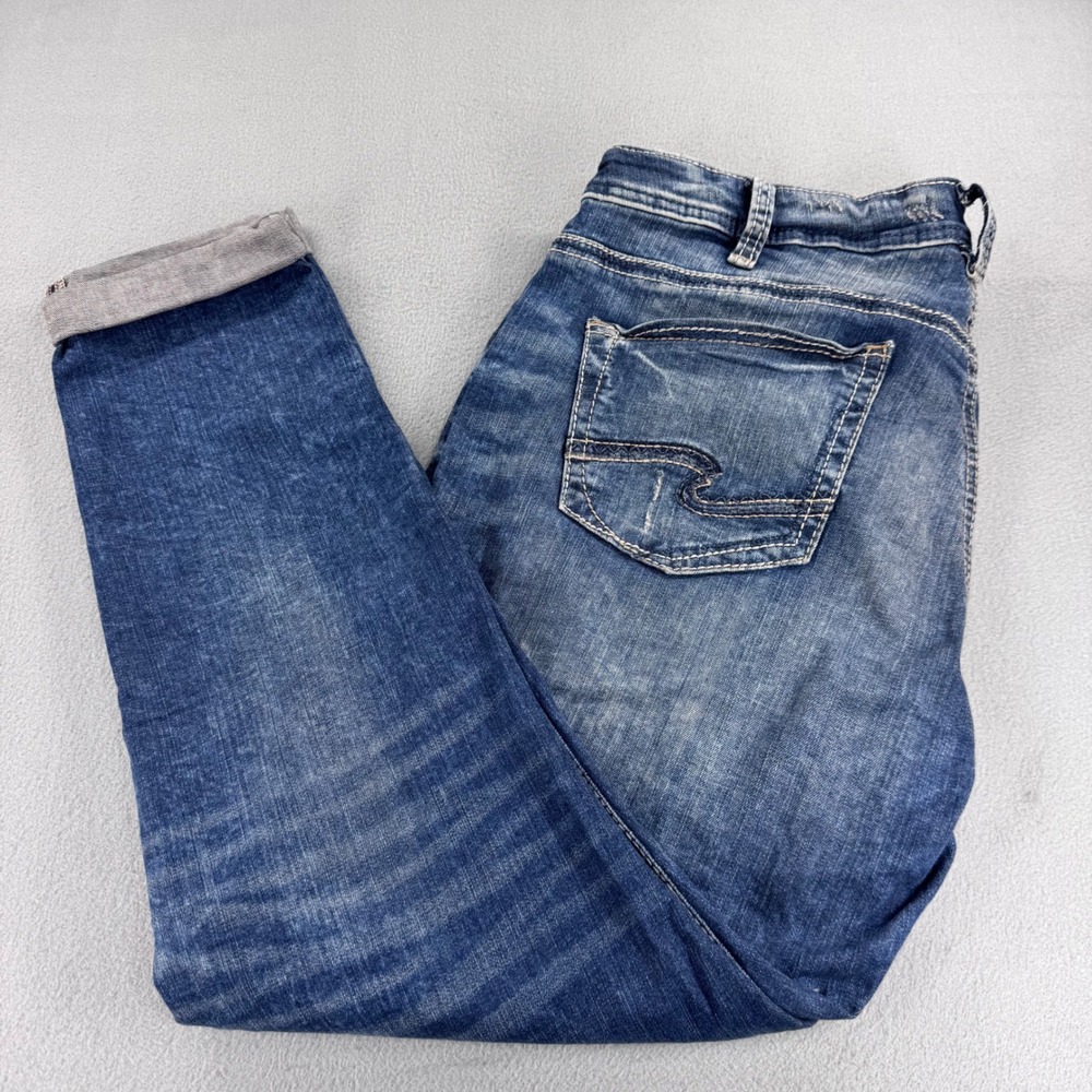 Silver Jeans Co Girlfriend Medium Wash Distressed Denim W27137SJL388 SZ 18 L29